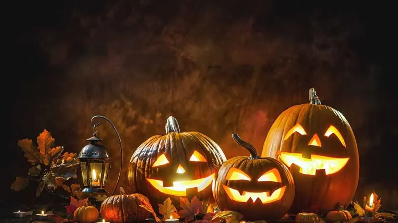 Spooktacular Trio Halloween Costumes: Scary Edition